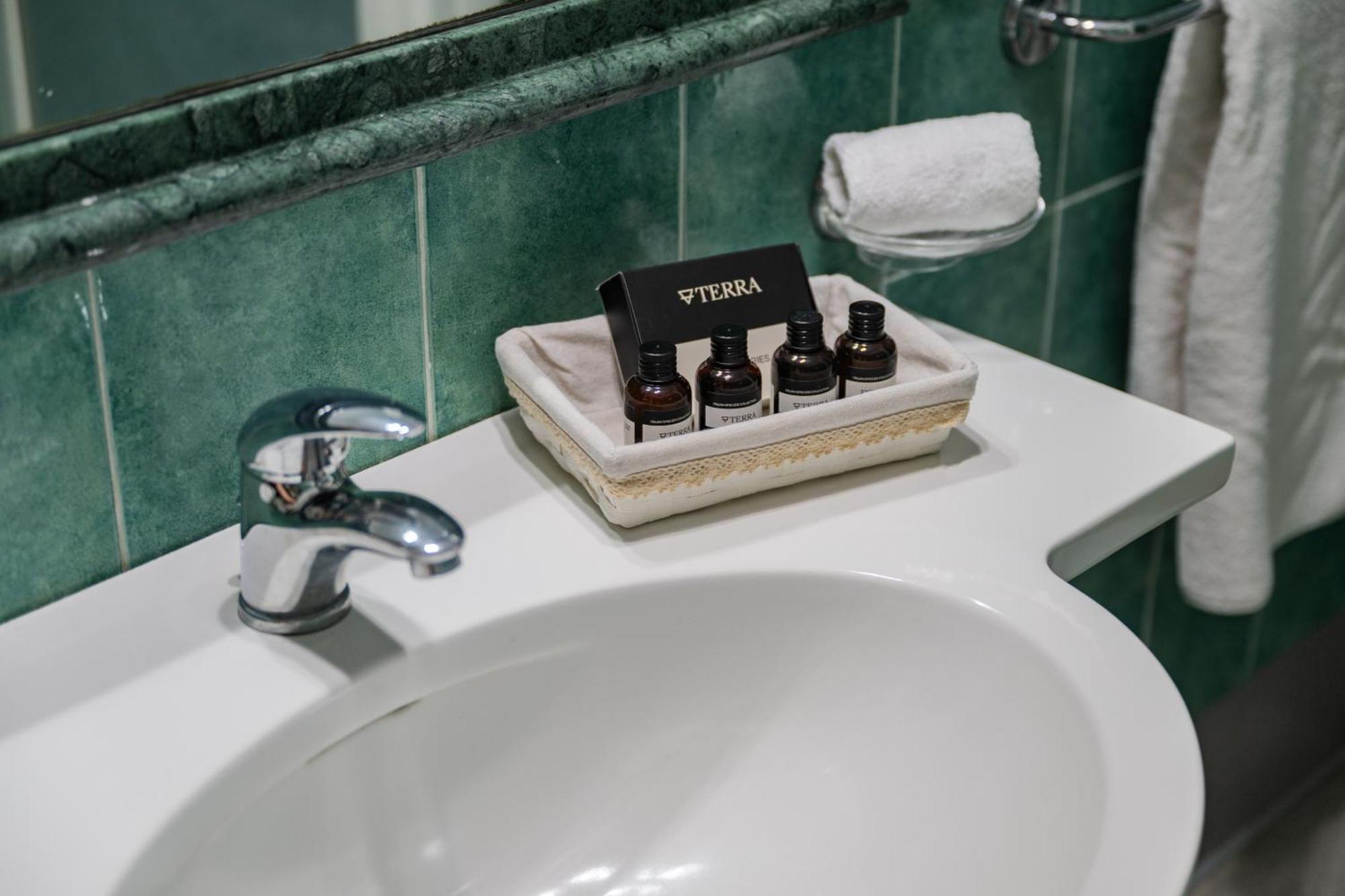 Casa Pertosa Bed & Breakfast Таормина Стая снимка