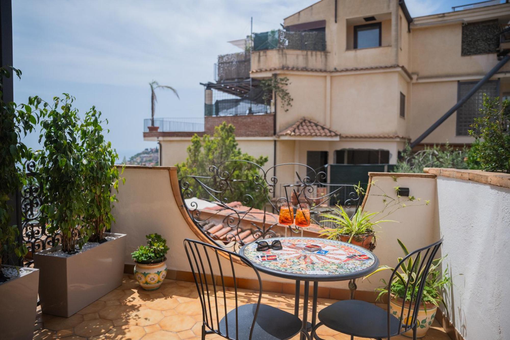 Casa Pertosa Bed & Breakfast Таормина Екстериор снимка